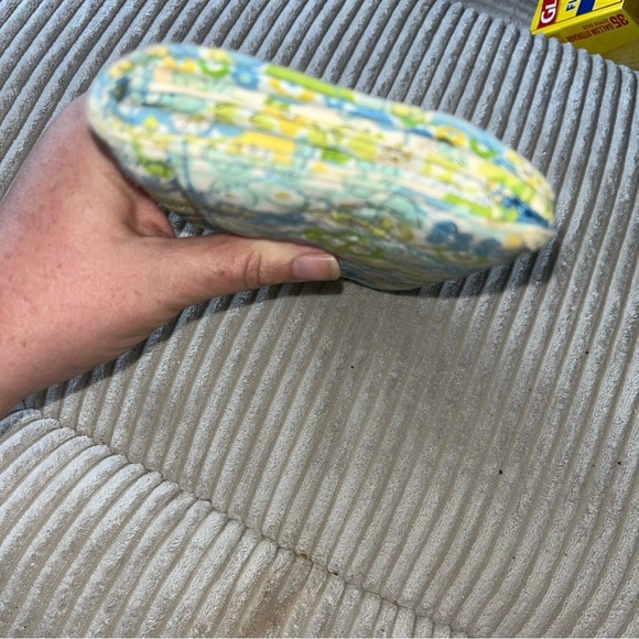 Vera Bradley Travel Wallet in English Meadow blue yellow green floral - Picture 5 of 7